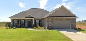 Traditions at Heritage Lakes logo